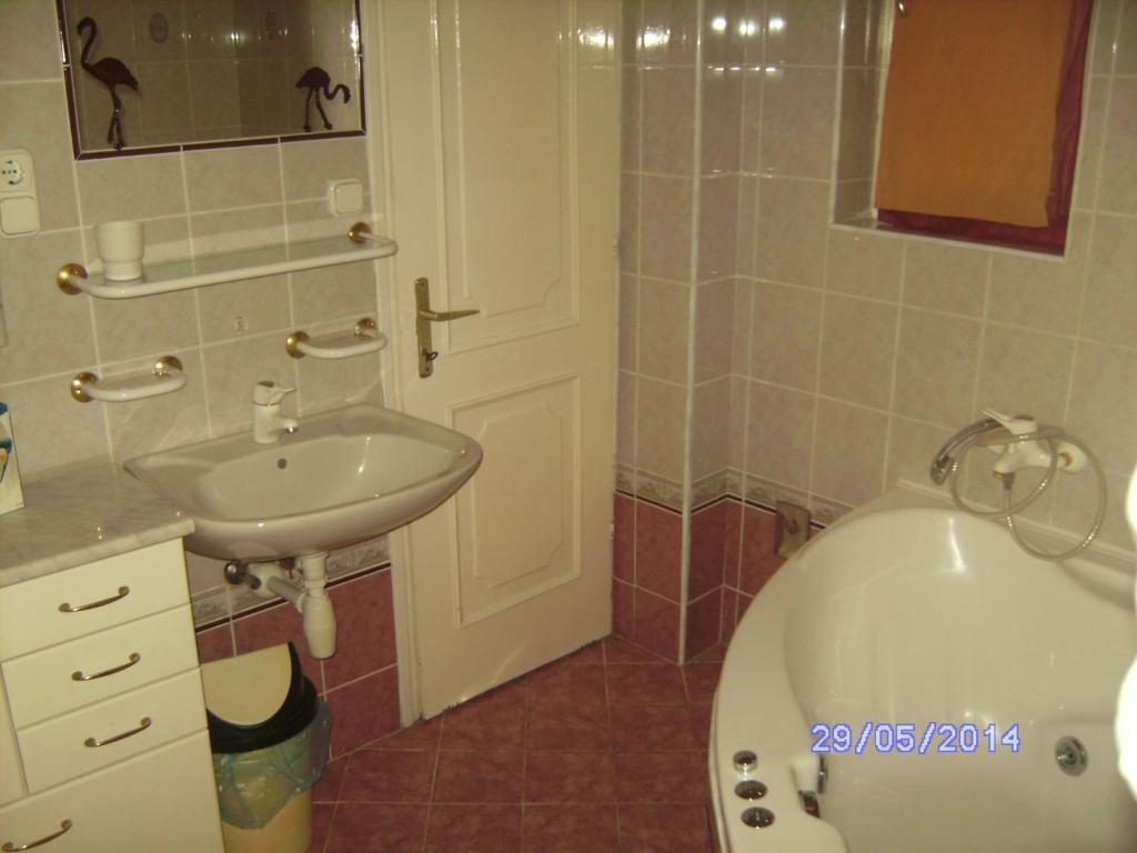 Szemesi Villa Balatonszarszo Room photo