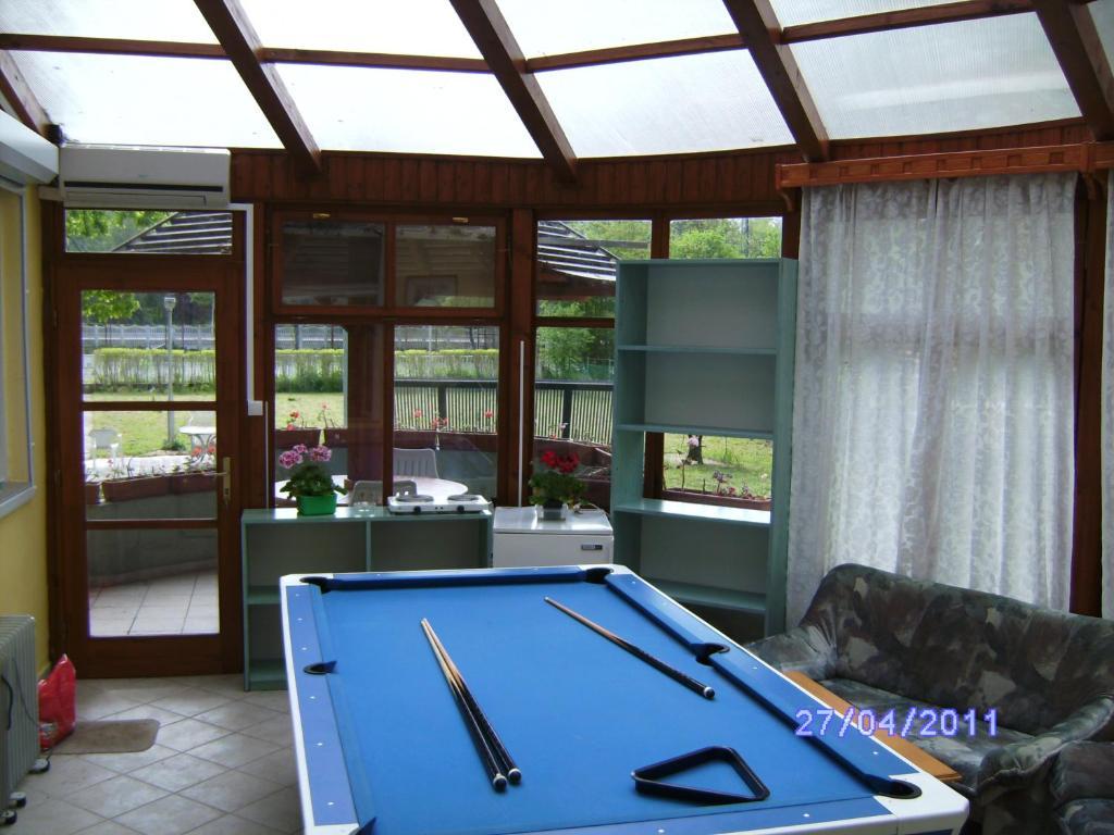 Szemesi Villa Balatonszarszo Room photo